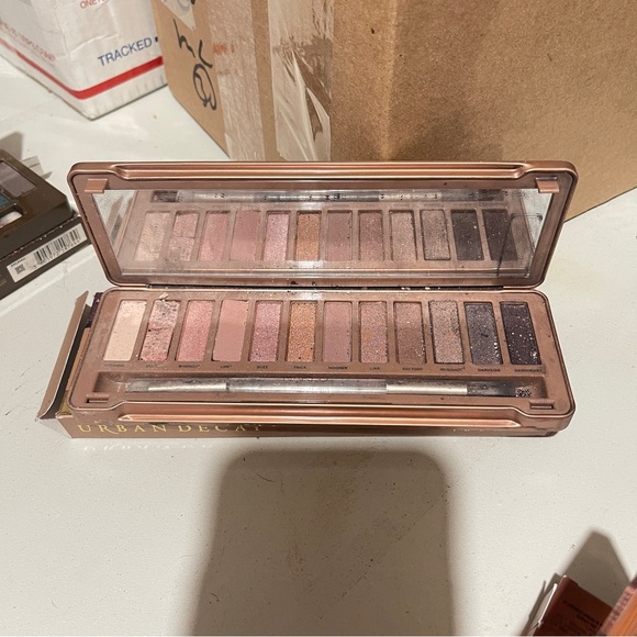 SPECIAL LISTING - Picture 15 of 16